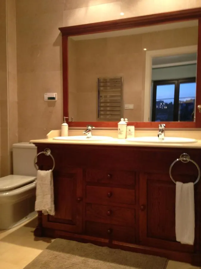 Daire Marbella, Los Arqueros Golf & Country Club, Sleeps 7 Plus 1 Child