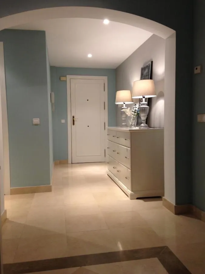 Daire Marbella, Los Arqueros Golf & Country Club, Sleeps 7 Plus 1 Child