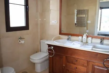 Marbella, Los Arqueros Golf & Country Club, Sleeps 7 Plus 1 Child İspanya