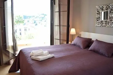 Daire Marbella, Los Arqueros Golf & Country Club, Sleeps 7 Plus 1 Child İspanya