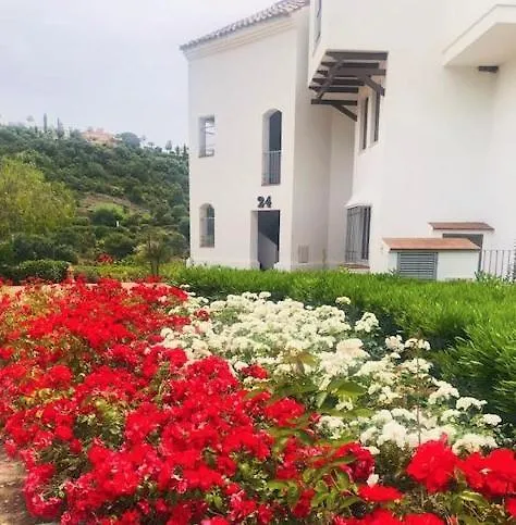 Marbella, Los Arqueros Golf & Country Club, Sleeps 7 Plus 1 Child Daire