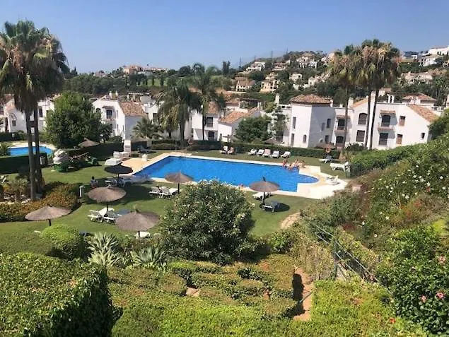 Daire Marbella, Los Arqueros Golf & Country Club, Sleeps 7 Plus 1 Child İspanya